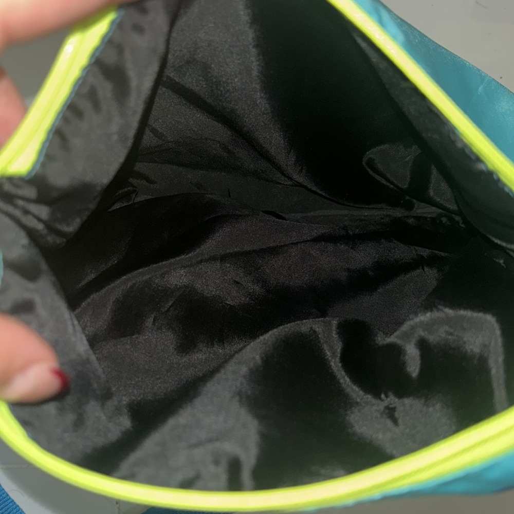 Nike purse/ bag - Picture 2 of 3